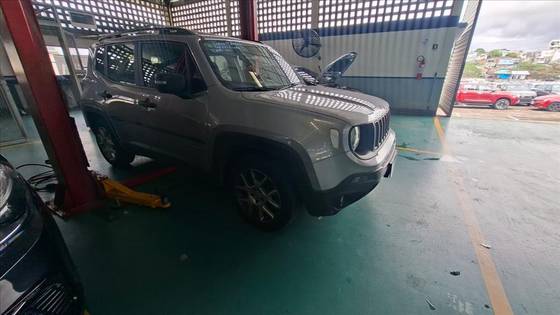JEEP RENEGADE 1.8 16V FLEX SPORT 4P AUTOMÁTICO JEEP RENEGADE 1.8 16V FLEX SPORT 4P AUTOMÁTICO